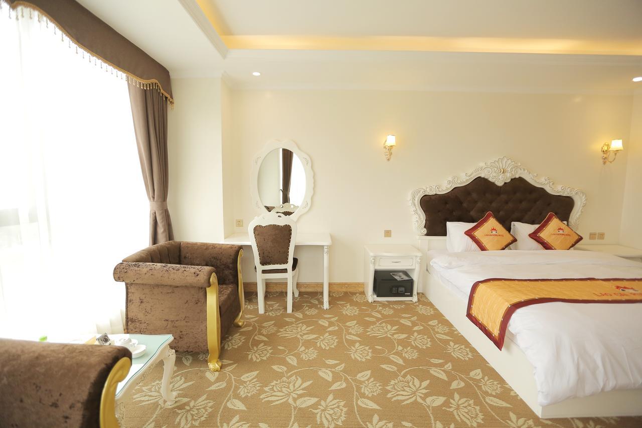 Lao Cai Royal Hotel Eksteriør billede