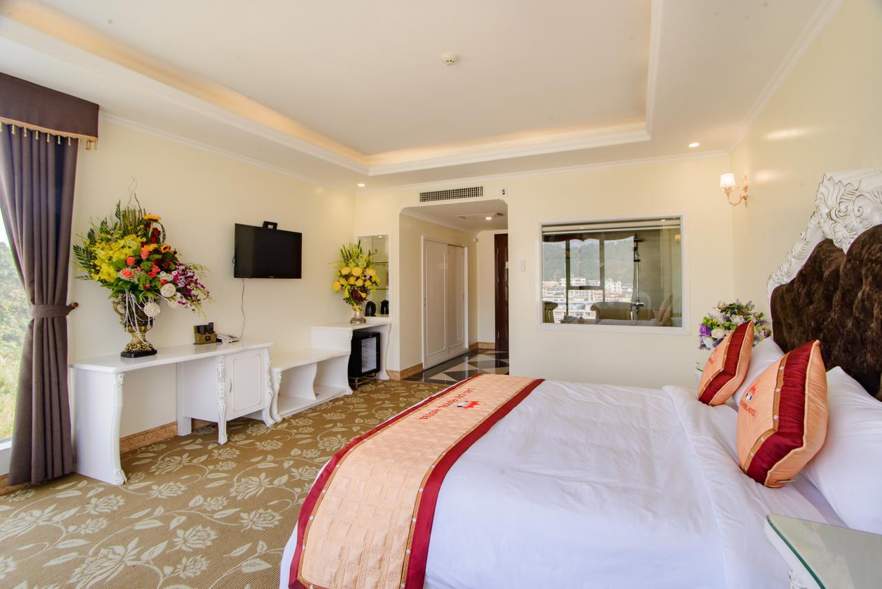 Lao Cai Royal Hotel Eksteriør billede