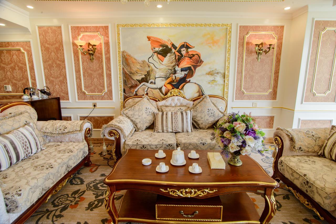 Lao Cai Royal Hotel Eksteriør billede
