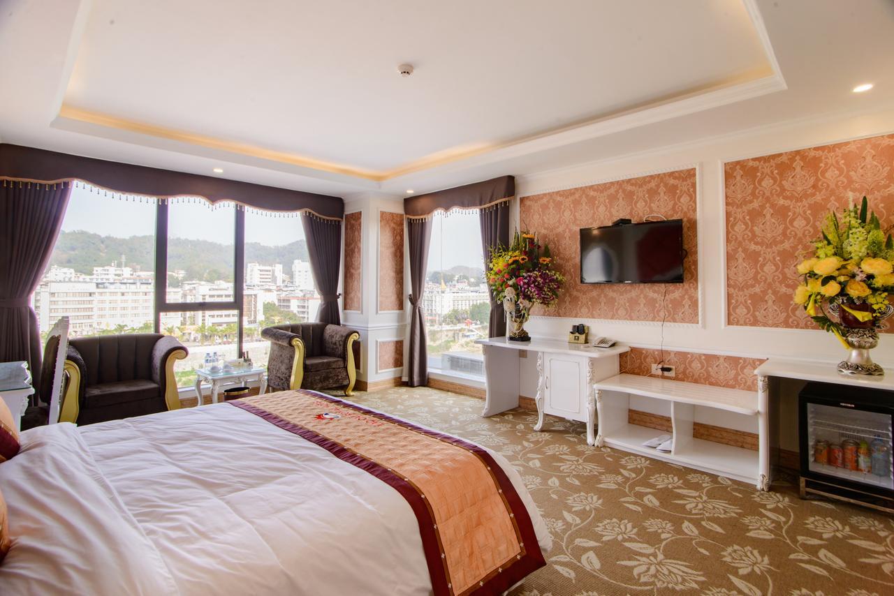 Lao Cai Royal Hotel Eksteriør billede
