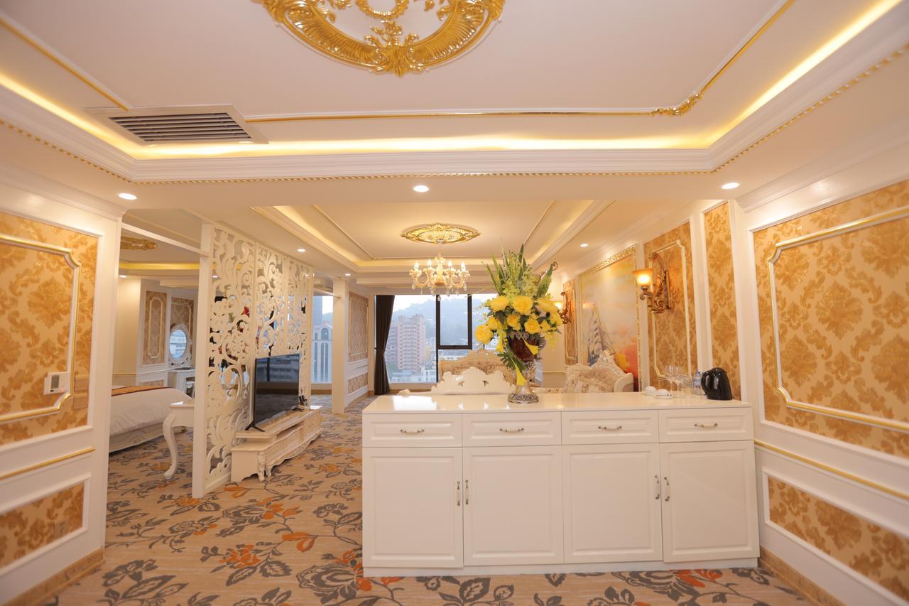 Lao Cai Royal Hotel Eksteriør billede