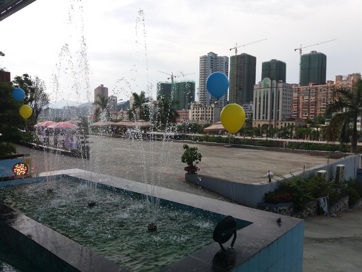 Lao Cai Royal Hotel Eksteriør billede